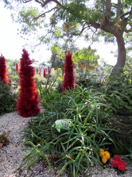 Little fish were tucked all around to help with the sense that you are under water.